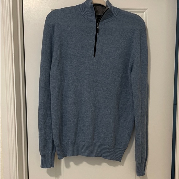 Neiman Marcus Men's Light Blue Zip-Up Sweater - Picture 1 of 5